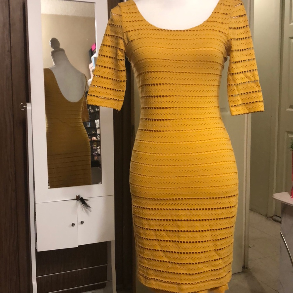 Perfect weekend knit eyelet dress size small